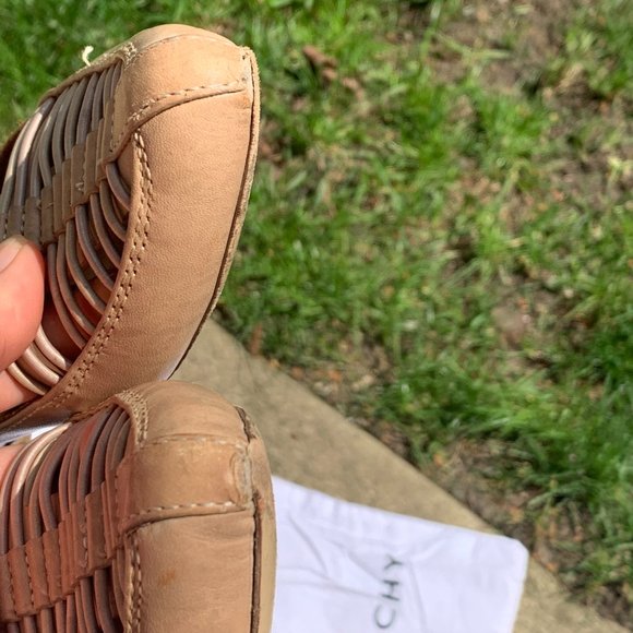 Givenchy Tan Flats Sz 37
